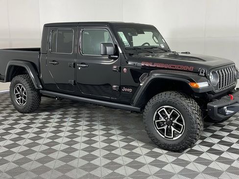 New 2025 Jeep Gladiator Rubicon image 2