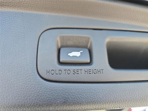 Used 2025 Honda CR-V EX-L image 27