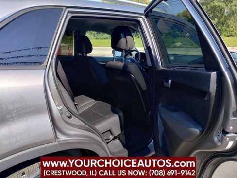 Used 2014 Kia Sorento LX AWD/4WD image 19