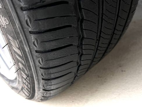 Used 2021 Lexus ES 300h w/ Luxury Package image 30