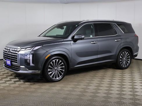 Used 2024 Hyundai Palisade Calligraphy image 16