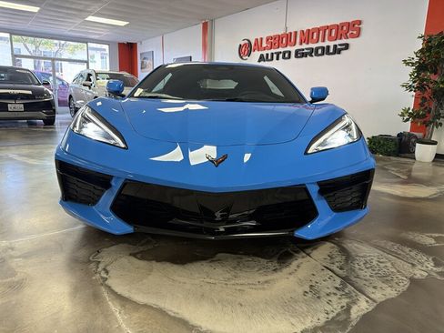 Used 2025 Chevrolet Corvette Stingray Coupe w/ 1LT RWD image 3