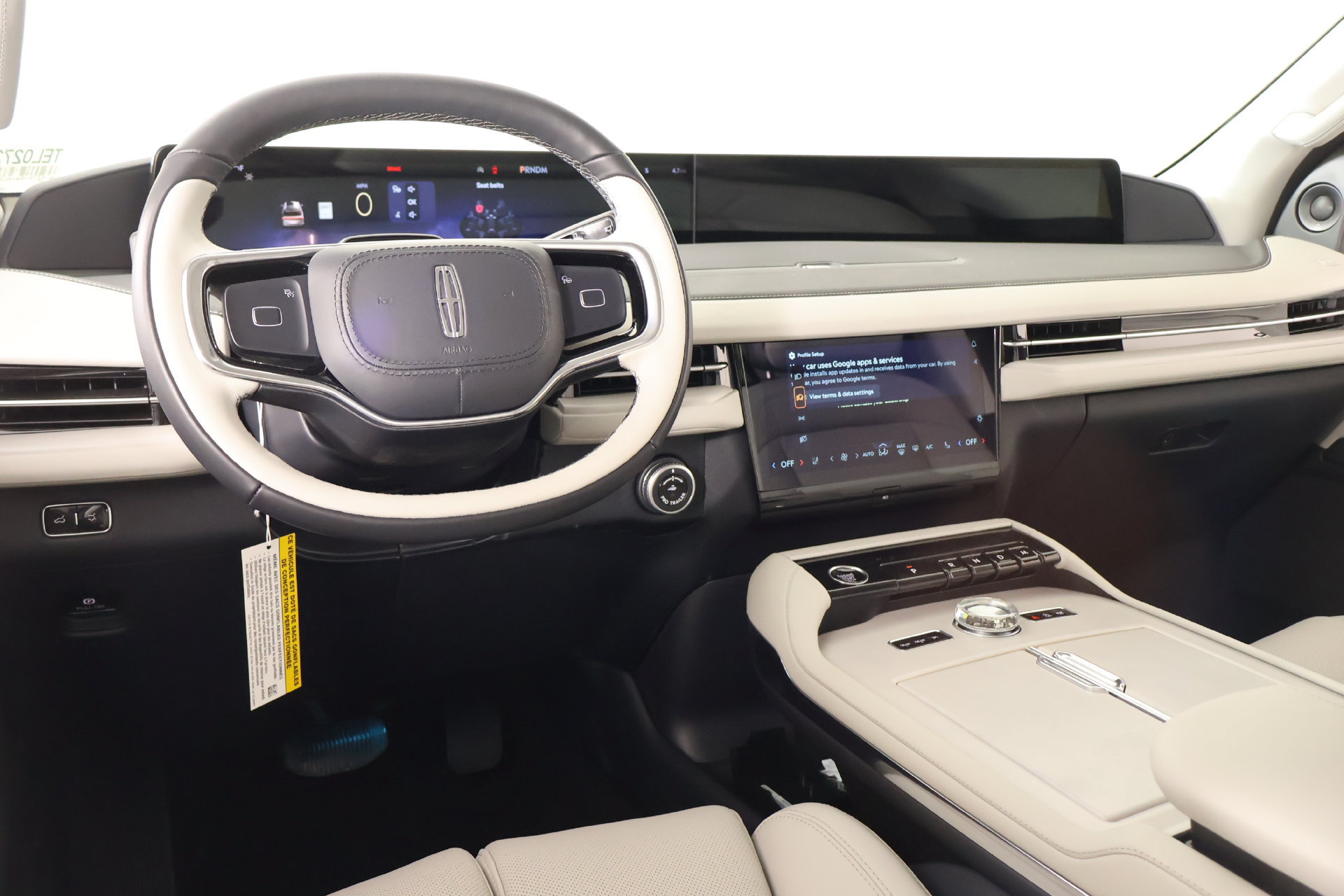 New 2026 Lincoln Navigator Premiere AWD/4WD image 2
