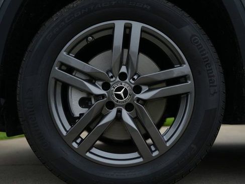 Used 2026 Mercedes-Benz GLA 250 4MATIC image 13