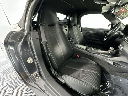 Used 2018 FIAT 124 Spider Classica w/ Technology & Siriusxm Group RWD image 24