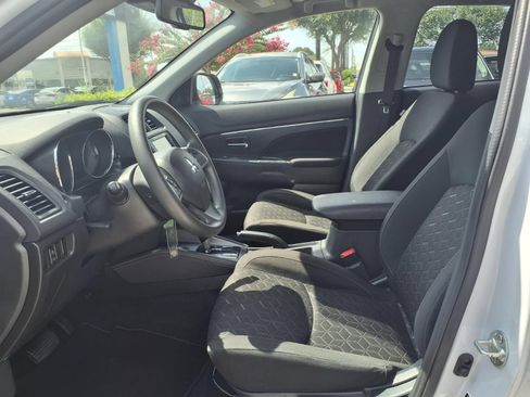 Used 2024 Mitsubishi Outlander Sport SE AWD/4WD image 17