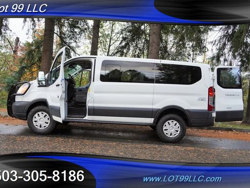 Used 2017 Ford Transit 150 XLT image 27