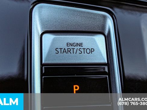 Used 2024 Volkswagen Atlas Cross Sport SE image 27