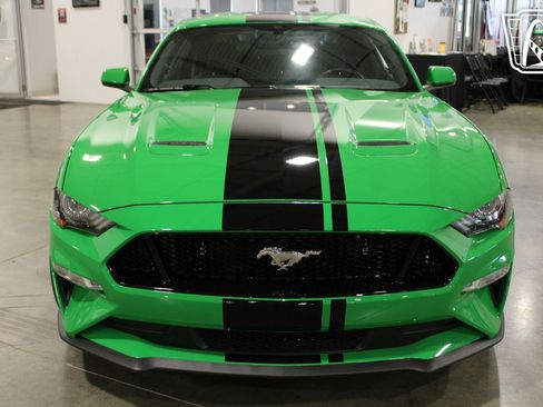 Used 2019 Ford Mustang GT RWD image 17