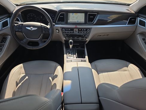 Used 2016 Hyundai Genesis 3.8 RWD image 18
