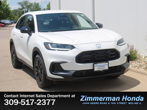 New 2026 Honda HR-V Sport image 3