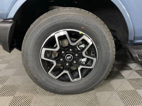 New 2025 Ford Bronco Outer Banks image 10
