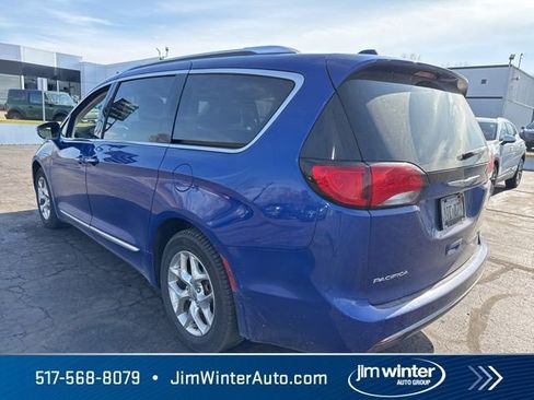 Used 2020 Chrysler Pacifica Limited image 7