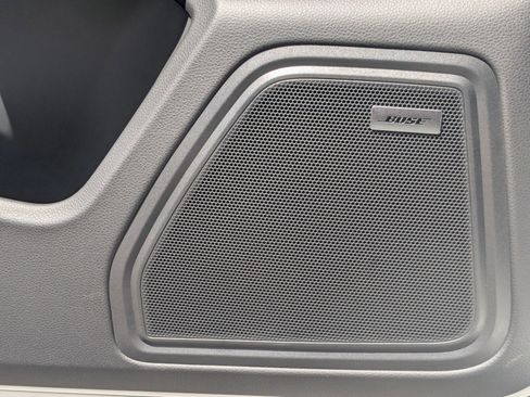 Used 2025 Porsche Macan image 13