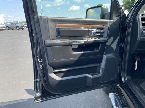 Used 2015 RAM 1500 Laramie w/ Convenience Group AWD/4WD image 20