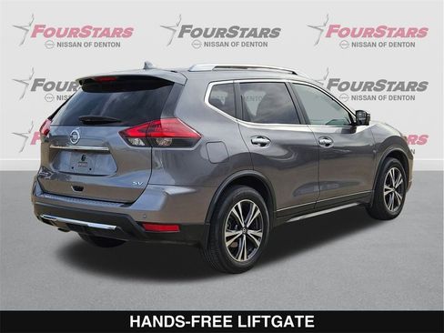 Used 2019 Nissan Rogue SV w/ Premium Package image 4