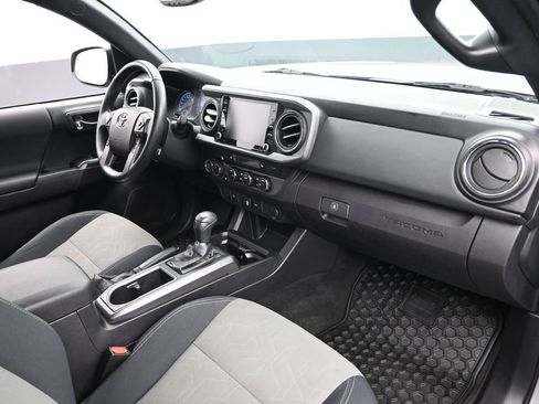Used 2021 Toyota Tacoma 4x4 Double Cab image 22