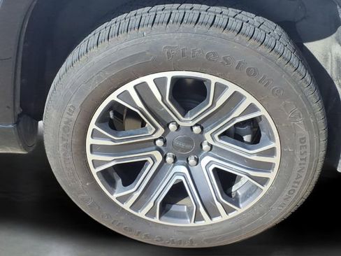 Used 2024 Jeep Wagoneer Series II w/ Flexible Seating Group AWD/4WD image 31