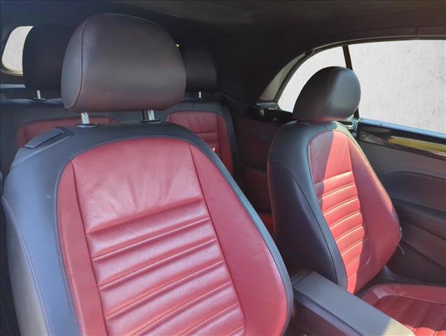 Used 2013 Volkswagen Beetle 2.0T FWD image 29