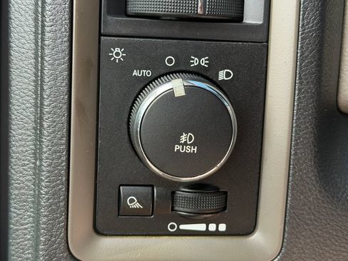 Used 2012 RAM 1500 Express RWD image 24