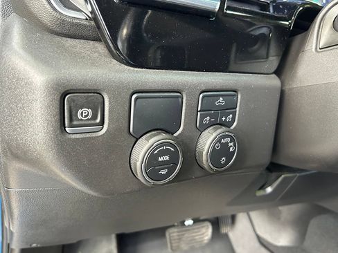 Used 2022 Chevrolet Silverado 1500 LT RWD image 19