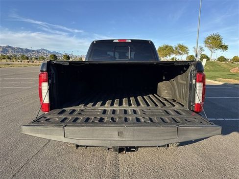 Certified 2017 Ford F250 Platinum image 26
