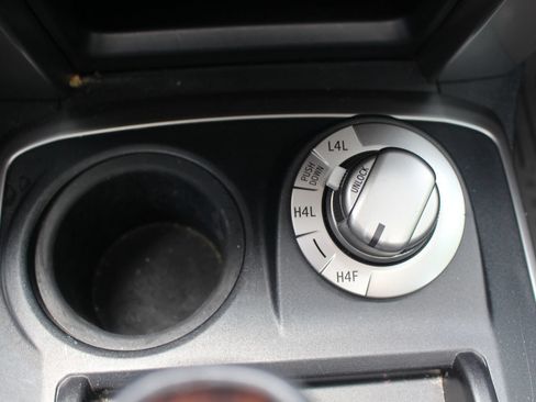 Used 2019 Toyota 4Runner Limited AWD/4WD image 33