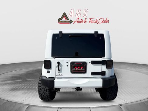 Used 2014 Jeep Wrangler Unlimited Sport w/ Quick Order Package 24S AWD/4WD image 5