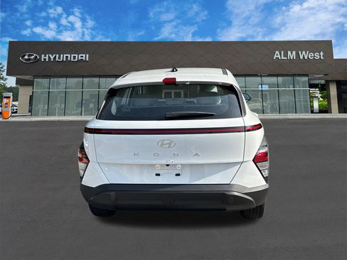 New 2026 Hyundai Kona SE image 6