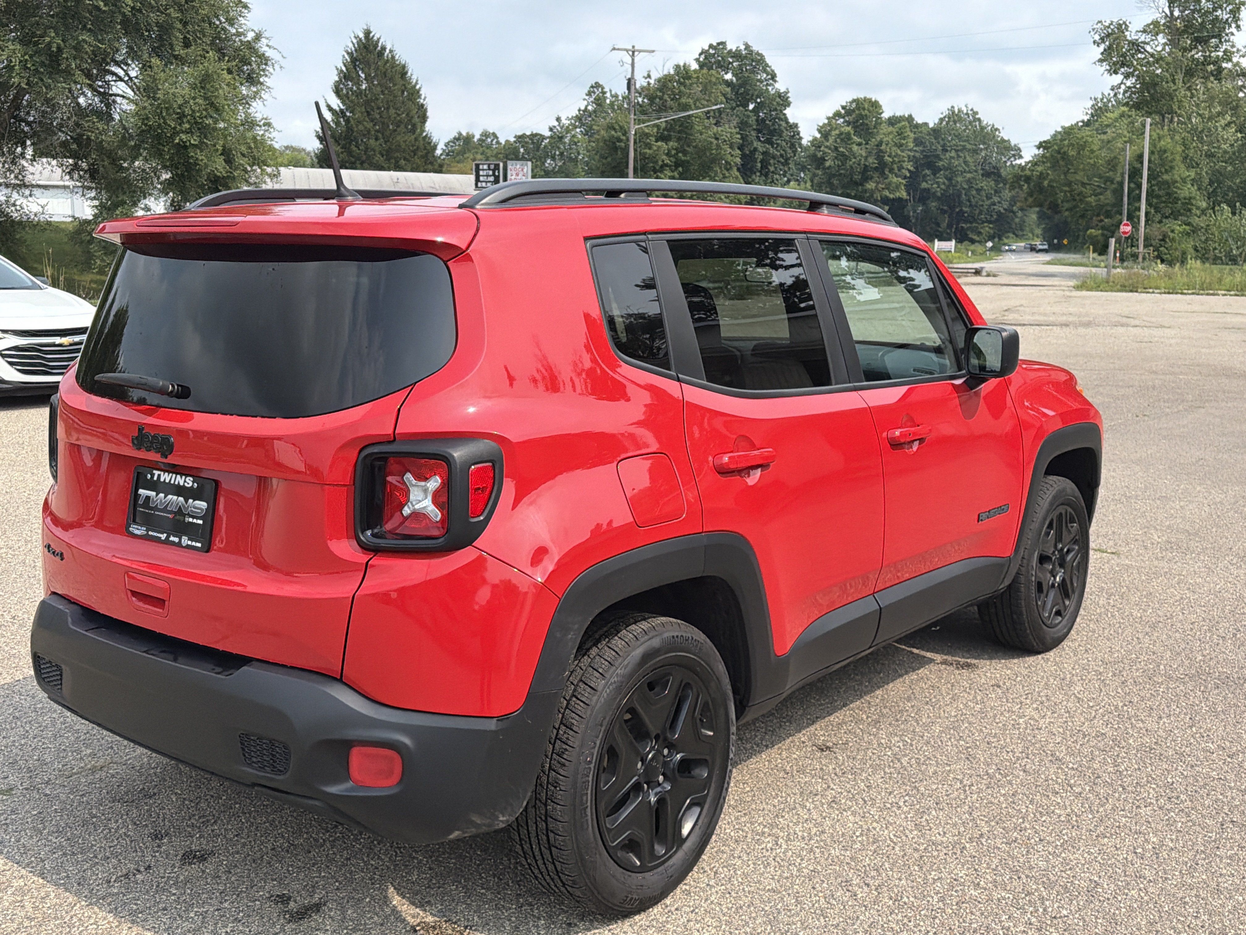 Used 2018 Jeep Renegade Sport w/ Power & Air Group AWD/4WD image 3