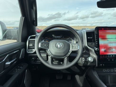 New 2026 RAM 1500 Laramie AWD/4WD image 17