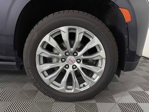 Used 2023 GMC Yukon Denali AWD/4WD image 10