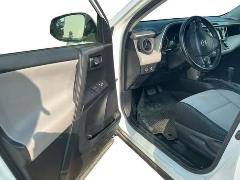 Used 2016 Toyota RAV4 XLE AWD/4WD image 23