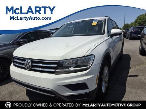 Used 2019 Volkswagen Tiguan S w/ Driver Assistance Package FWD image 1