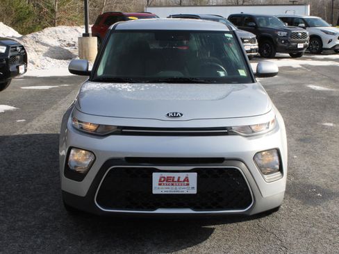 Used 2020 Kia Soul LX image 2