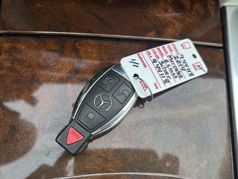 Used 2014 Mercedes-Benz E 350 Sedan image 27