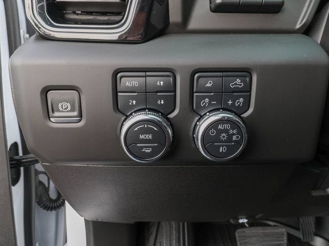 Used 2025 GMC Sierra 3500 Denali w/ Denali Reserve Package AWD/4WD image 22