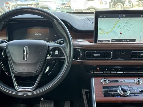 Used 2021 Lincoln Aviator Grand Touring w/ Equipment Group 302A AWD/4WD image 5