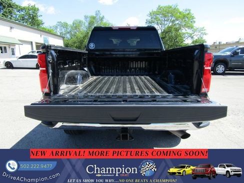 Used 2025 Chevrolet Silverado 2500 LTZ AWD/4WD image 6