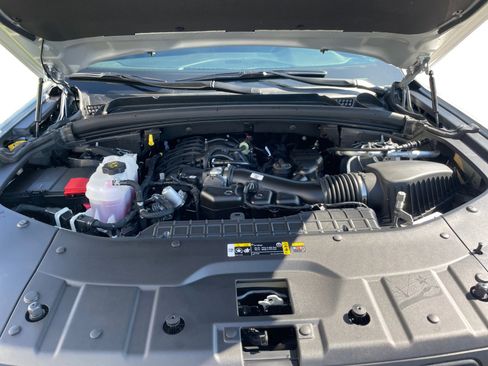 Used 2025 Jeep Grand Cherokee L Altitude image 7