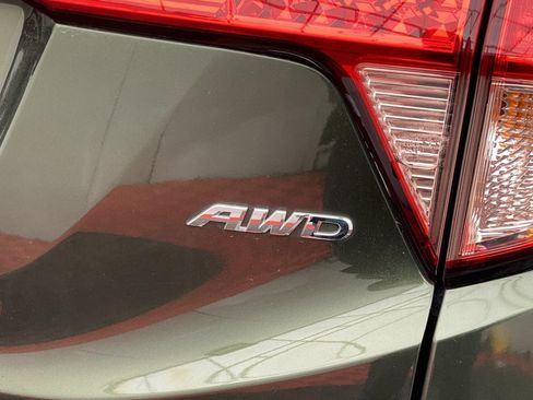 Used 2018 Honda HR-V EX image 13