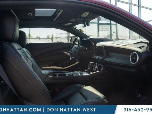 Used 2018 Chevrolet Camaro LT RWD image 20