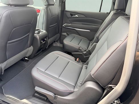 New 2026 Chevrolet Traverse Z71 w/ Driver Confidence Package image 29