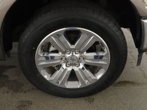 Used 2018 Ford F150 King Ranch w/ Equipment Group 601A Luxury AWD/4WD image 6