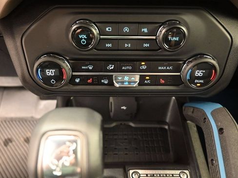 Used 2024 Ford Bronco Wildtrak AWD/4WD image 9