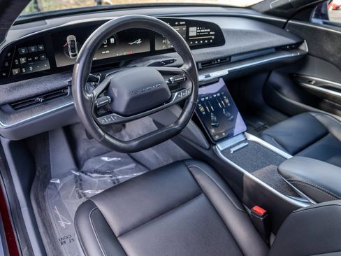 Used 2024 Lucid Air Pure image 4
