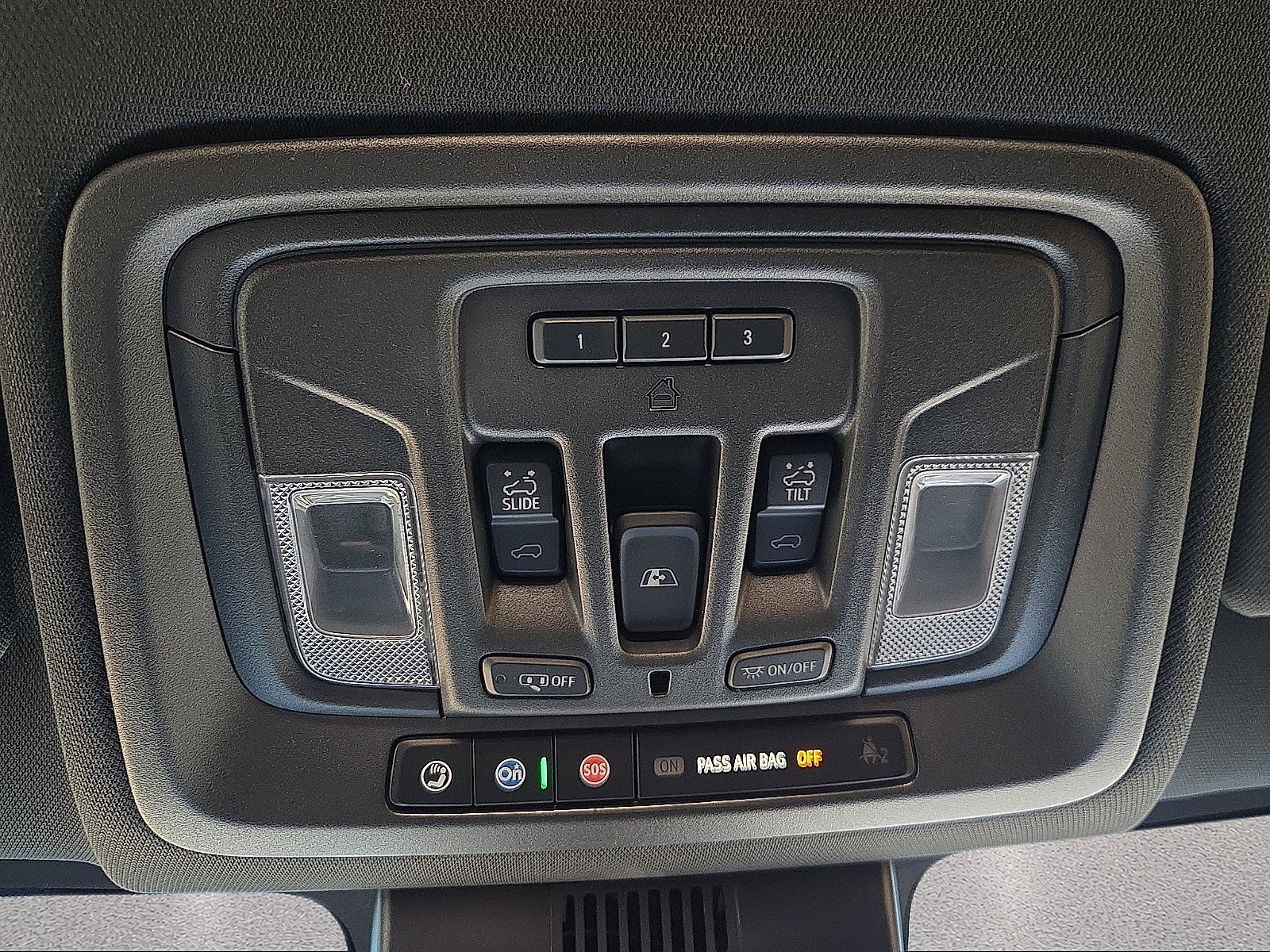 Used 2025 GMC Sierra 1500 AT4 w/ AT4 Premium Package AWD/4WD image 22