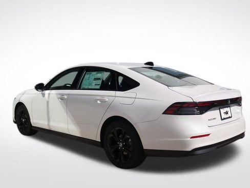 New 2025 Honda Accord SE image 27
