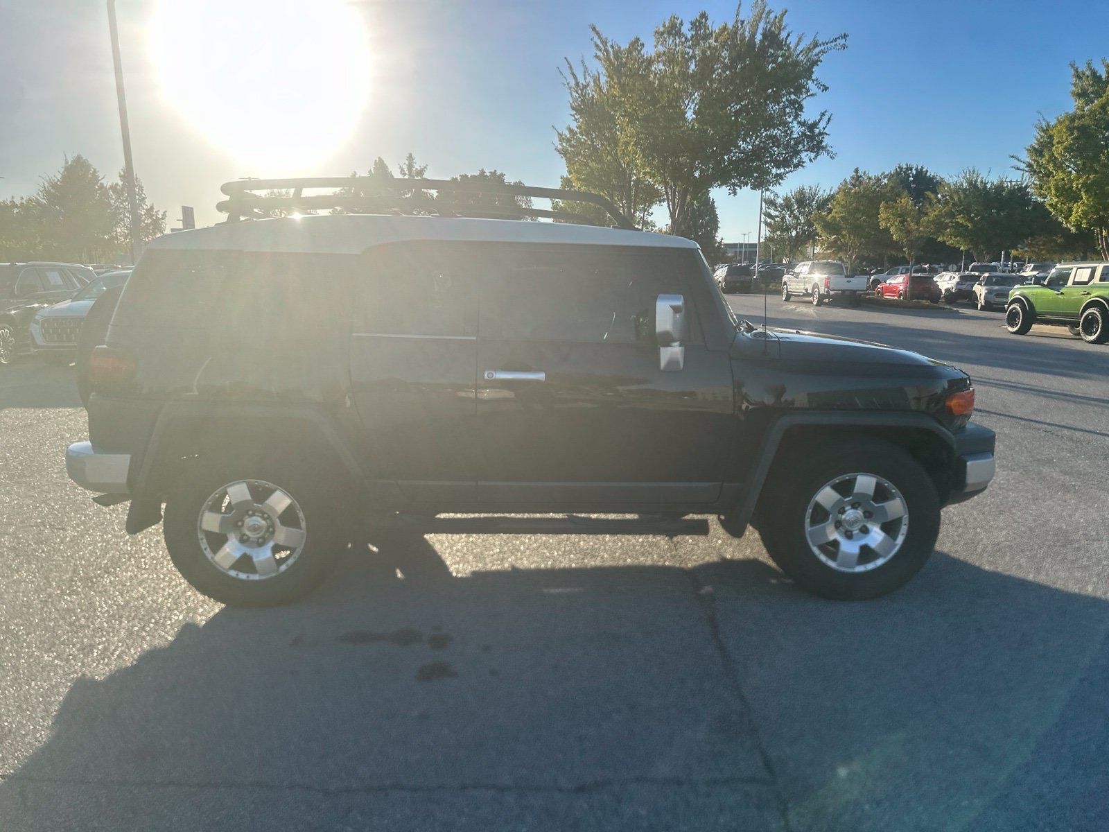 Used 2009 Toyota FJ Cruiser 2WD w/ Convenience Pkg image 4