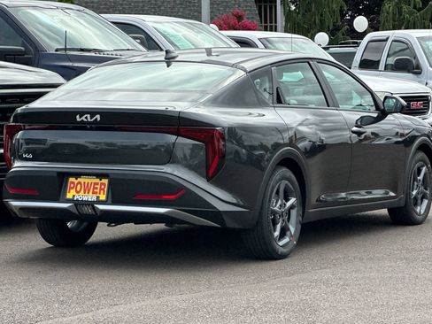 New 2026 Kia K4 FWD image 4